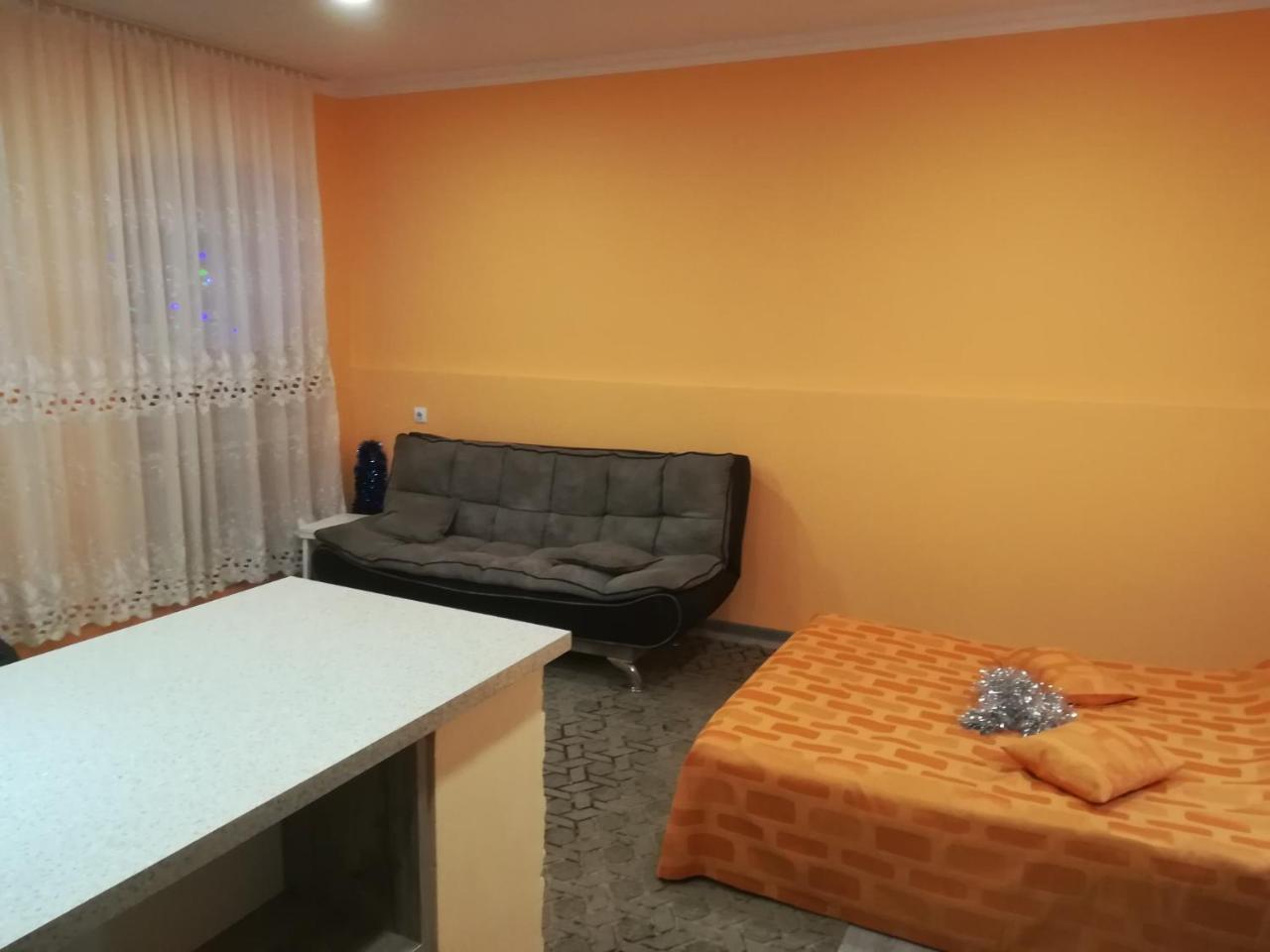 12 Maksim Gorki Street Lägenhet Tbilisi Exteriör bild