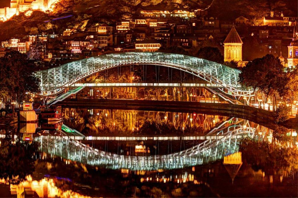12 Maksim Gorki Street Lägenhet Tbilisi Exteriör bild