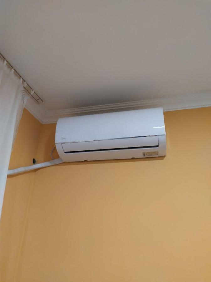 12 Maksim Gorki Street Lägenhet Tbilisi Exteriör bild